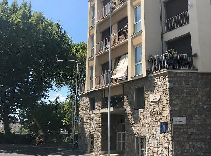 Leandro Bed 招待所 *